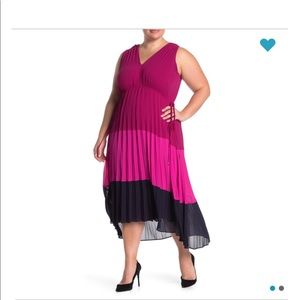 Pleated Sleeveless Colorblock Midi Dress